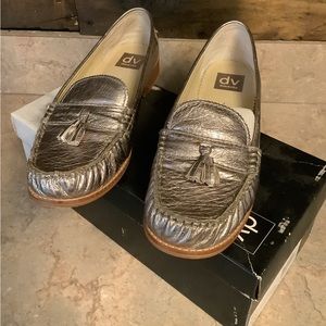 Dolce Vita Metallic leather loafer Sz 8.5
